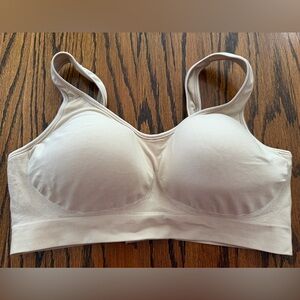 Bali Bra Womens XL Nude Comfort Revolution Wireless Padded Seamless 3488